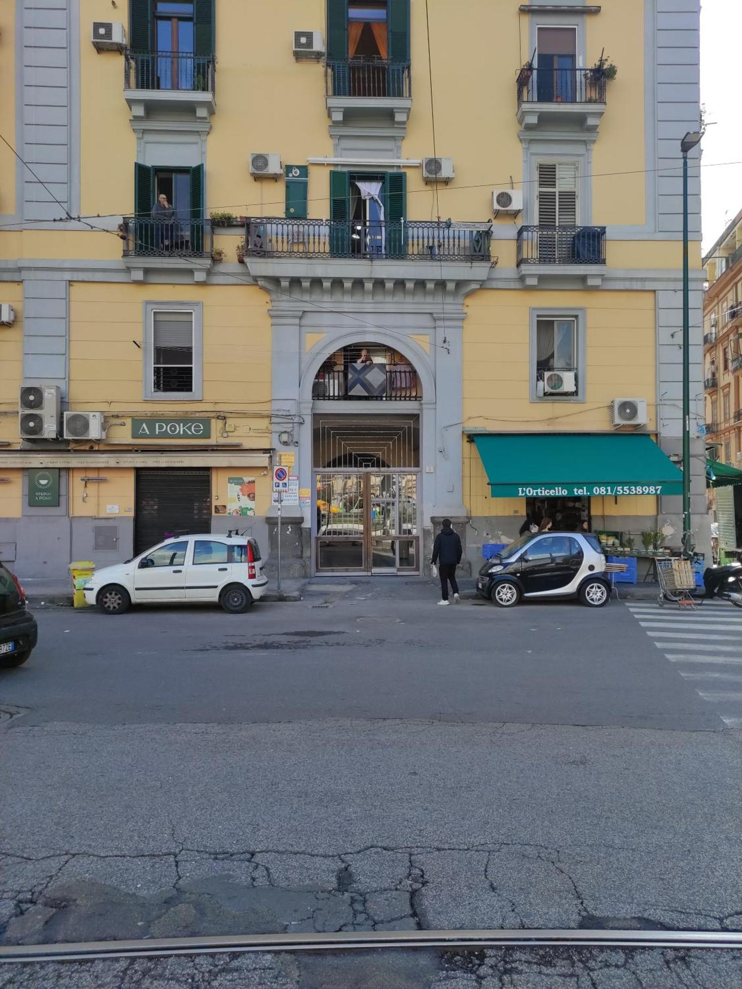 Na' Stanza In Piazza * Nápoles